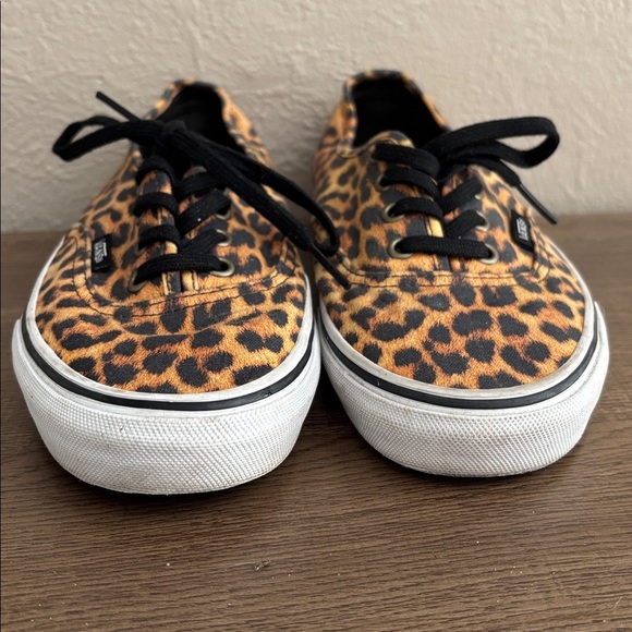 Vans Cheetah Print Sneakers Women’s Size 7 - Picture 2 of 7